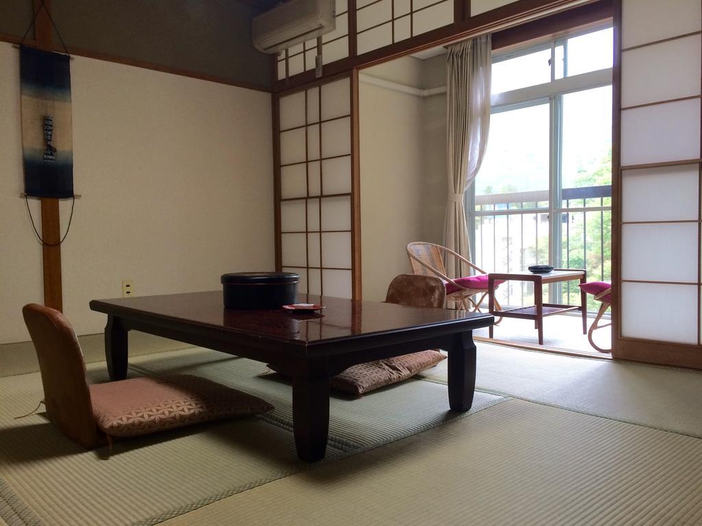 湯野上温泉 源泉かけ流し 渓谷美の宿 ホテル 大坂屋 下郷町 エクステリア 写真