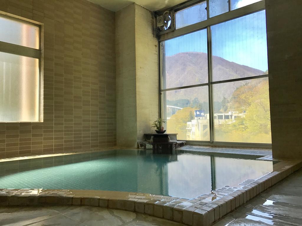 湯野上温泉 源泉かけ流し 渓谷美の宿 ホテル 大坂屋 下郷町 エクステリア 写真
